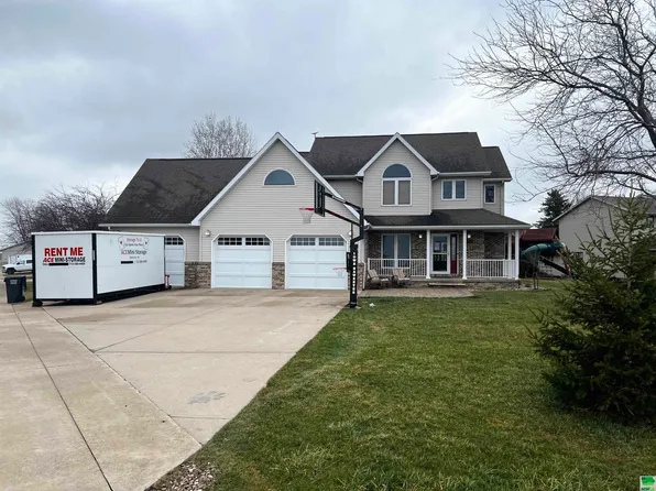 30 Fairway Dr, Alta, IA 51002