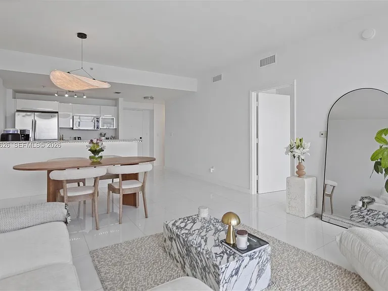601 NE 36th St #3011 — Photo 19