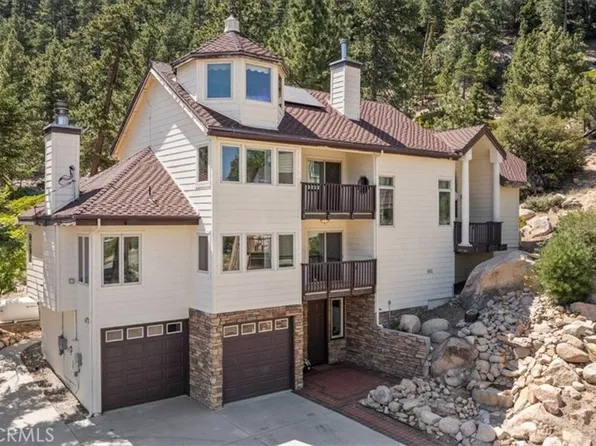 38512 N Shore Dr, Fawnskin, CA 92333