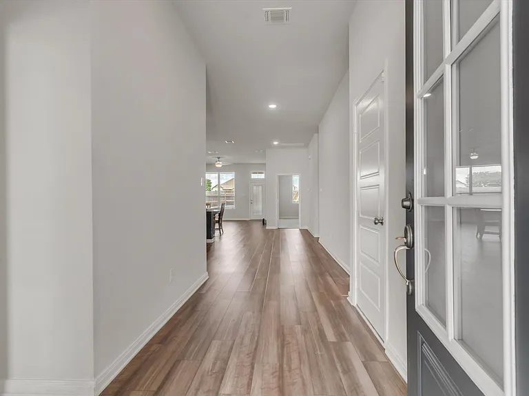 920 James Parker Cir — Photo 5