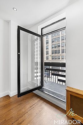 4th image of 455 Park Ave S APT 303