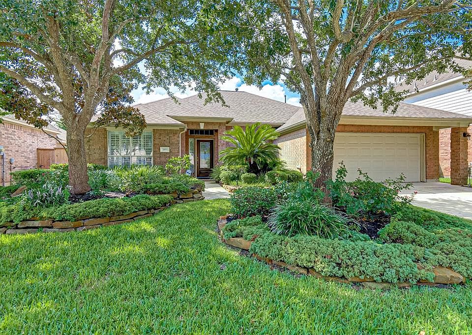 1st image of 26915 Mossy Leaf Ln
