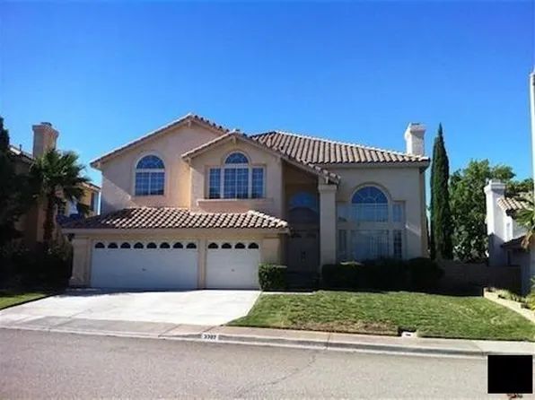 3307 Genoa Pl, Palmdale, CA 93551
