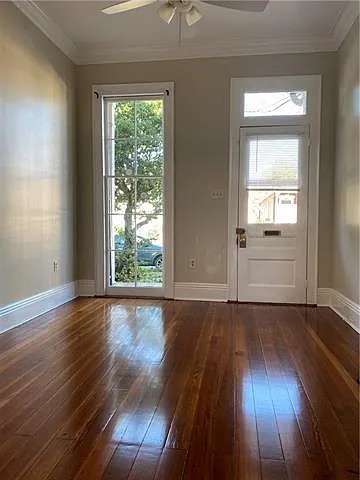7620 Burthe St — Photo 2