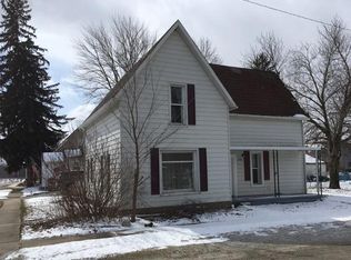 112 E Jackson St, Mentone, IN 46539