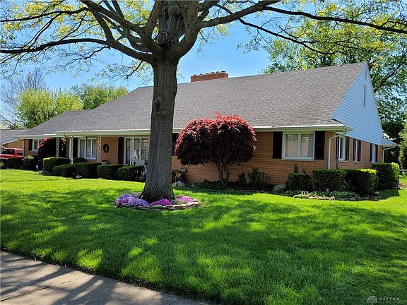 2nd image of 990 Morningside Dr