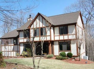 2 Alpine Rd, New Fairfield, CT 06812