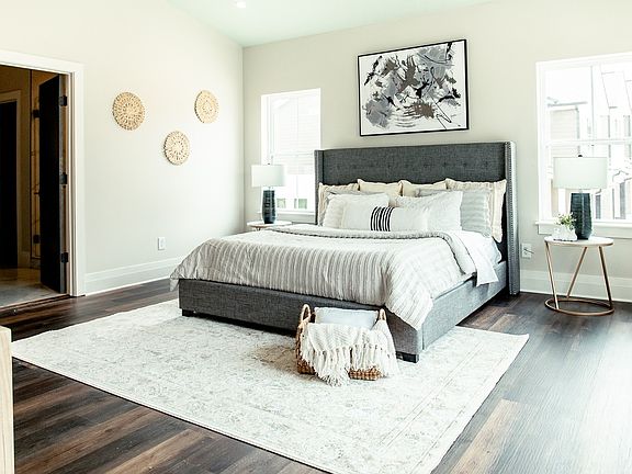 5th image of 1101 Noble Loop #1