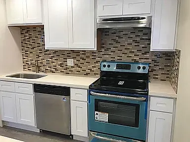 808 Sharmon Palms Ln — Photo 9