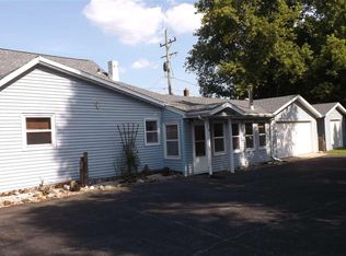 816 W Jackson St, Belvidere, IL 61008