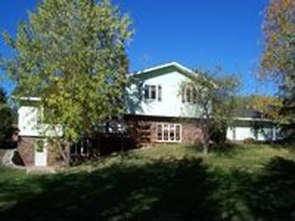 8329 1st Ave, Babbitt, MN 55706
