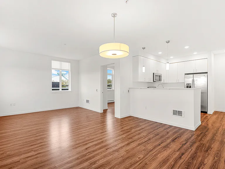 101 John St — Photo 17