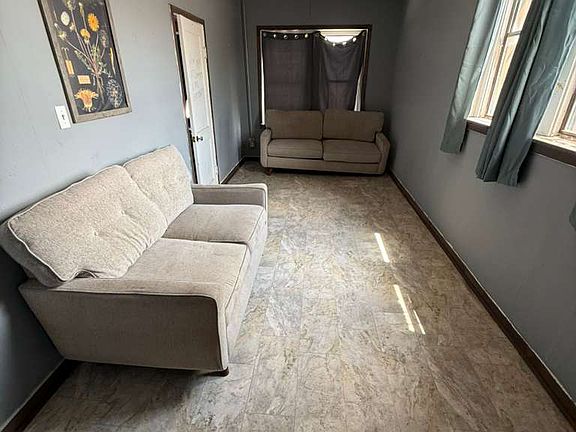 5th image of 712 Brook Ave #3