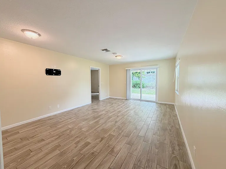 3794 SE County Line Rd #102 — Photo 13