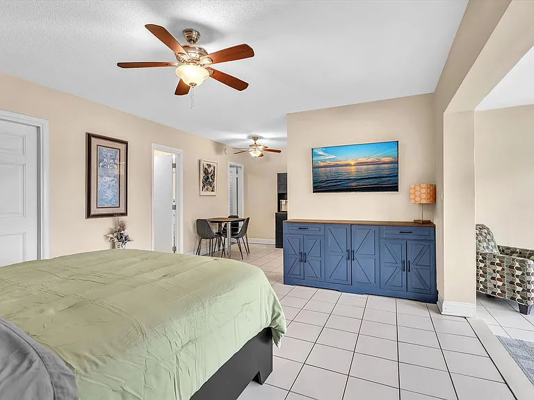 461 SE 19th Ave #B — Photo 12