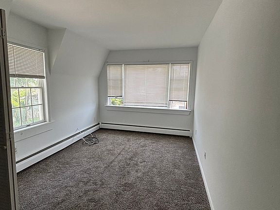 3rd image of 742 South Ave
