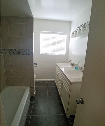 5th image of 31735 Avenue N