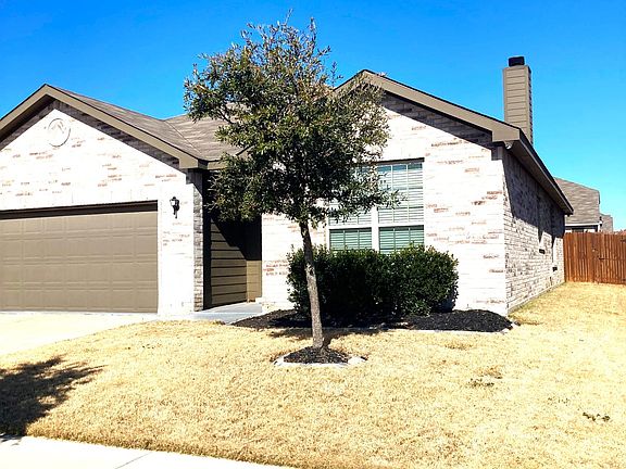 3rd image of 5413 Las Lomas Ln
