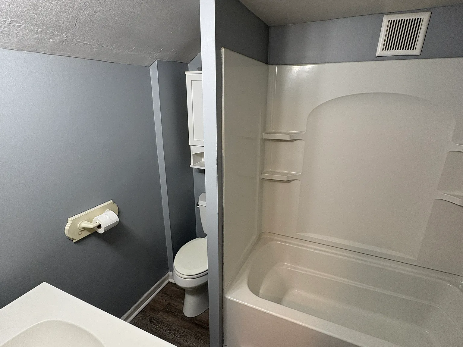 2 bed, 864 sqft, $900 — Photo 3