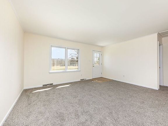 4th image of 8430 Courthouse Rd