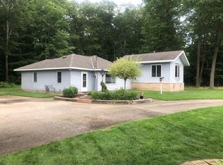 2816 Farr Rd, Fruitport, MI 49415