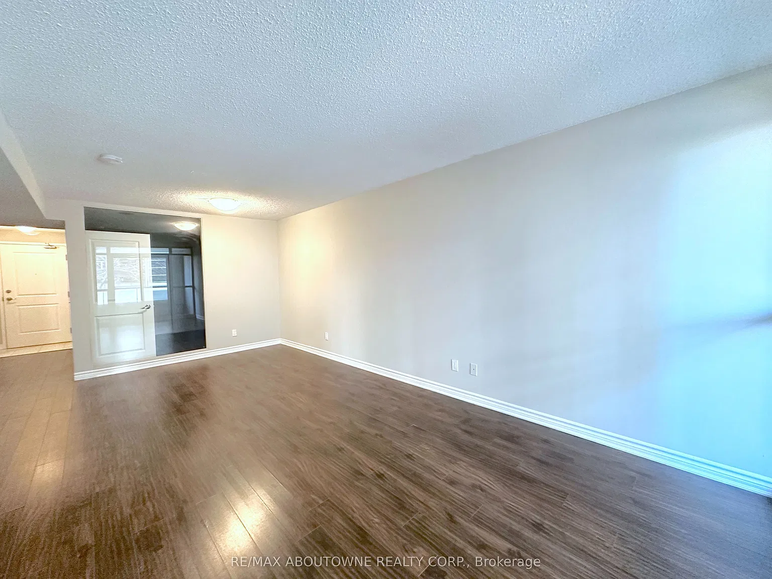 WestQ — Photo 4