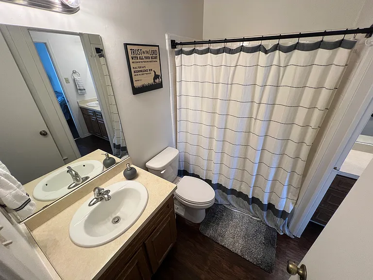 1714B Iris Cir #B — Photo 17