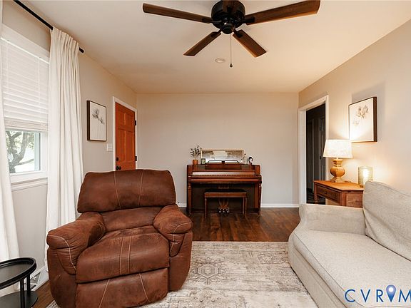 5th image of 15525 Saddlebrook Rd