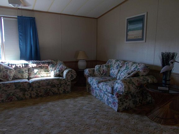 5th image of 619 Papaya Cir