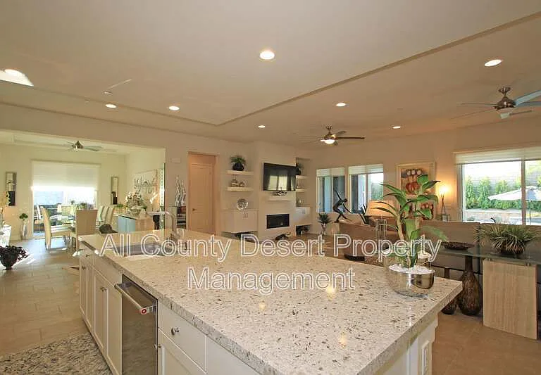 74565 Tesla Dr — Photo 16