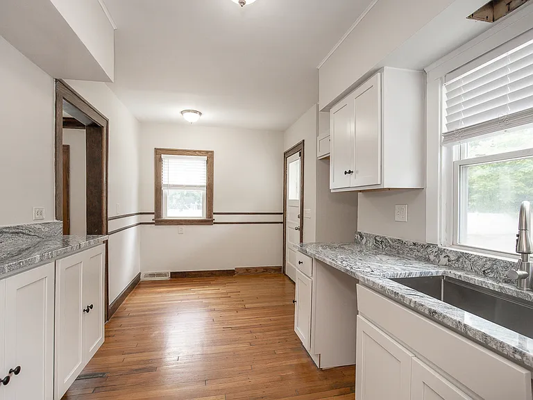 912 Cambridge Rd #B — Photo 13