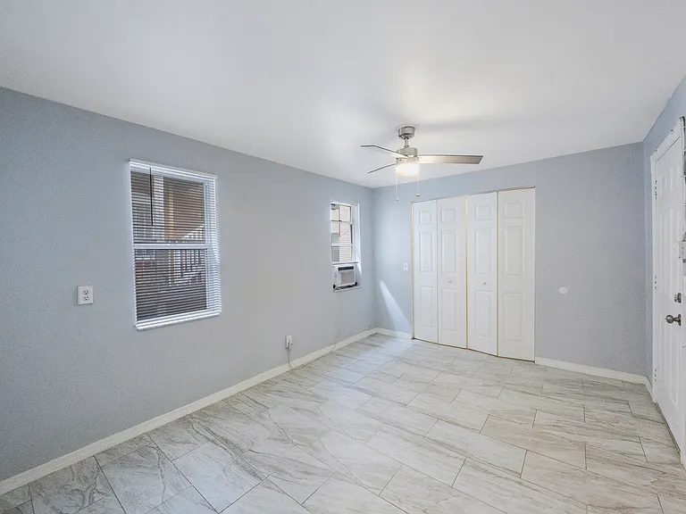 433 Delmar Ter S #10 — Photo 6