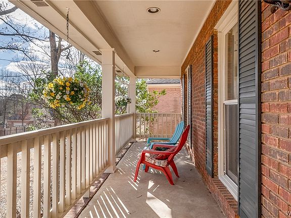 5th image of 4904 Leeward Ave
