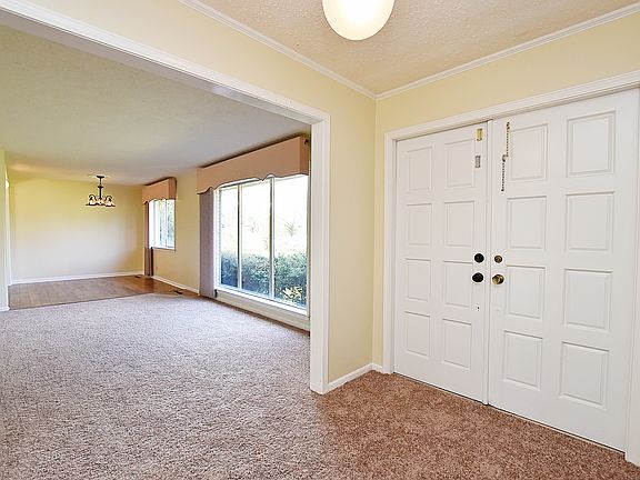 2nd image of 409 Audubon Dr
