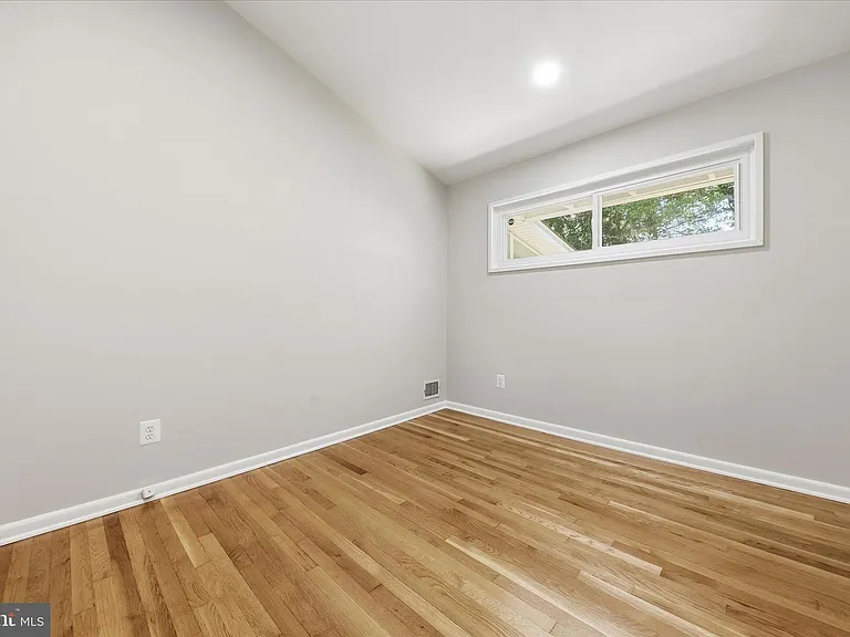1608 Westmoreland St — Photo 27