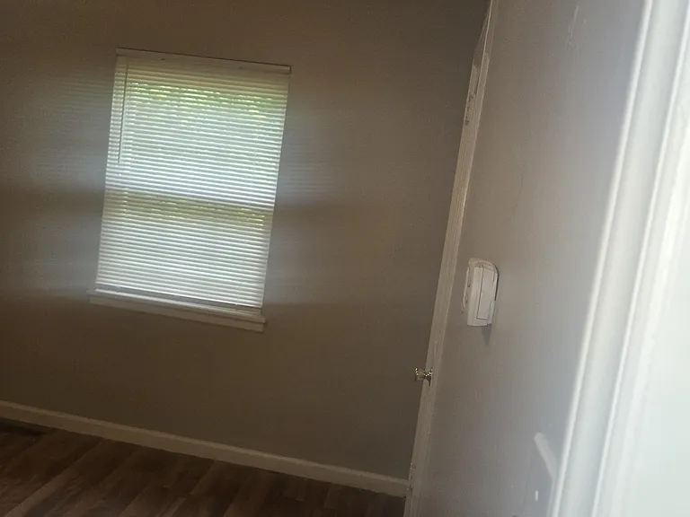 118 Clark Blvd — Photo 16