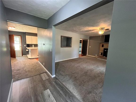 3rd image of 103 S Main St