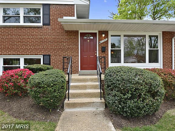 2nd image of 12727 Robindale Dr