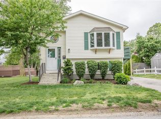 39 Peck Ave, Riverside, RI 02915