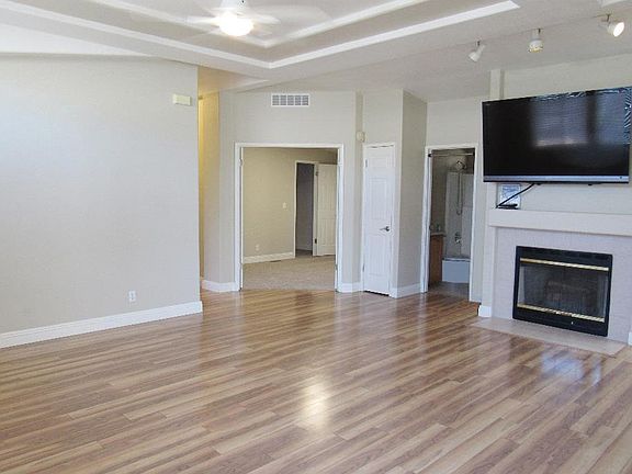 3rd image of 1225 Vienna Dr Space 357