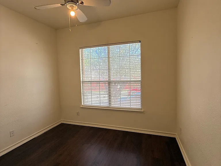 555 Southridge Way #555 — Photo 14