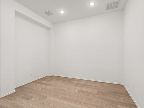 Casual Dining room
