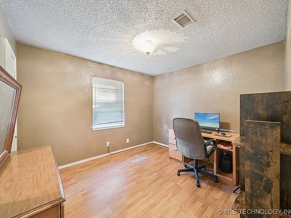 4th image of 28652 E 139th St S
