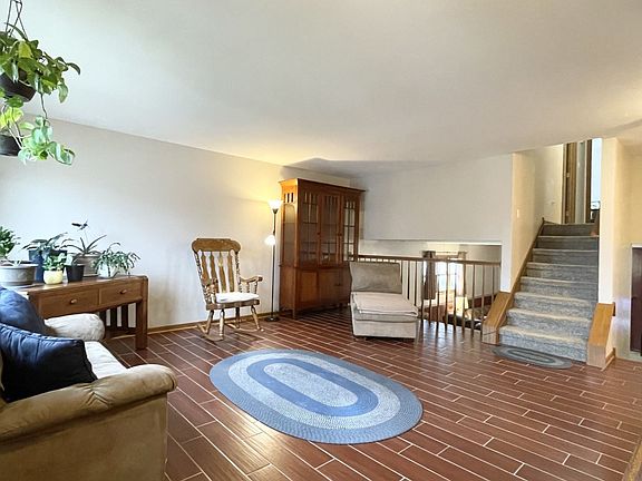 4th image of 1462 Northfield Meadows Blvd
