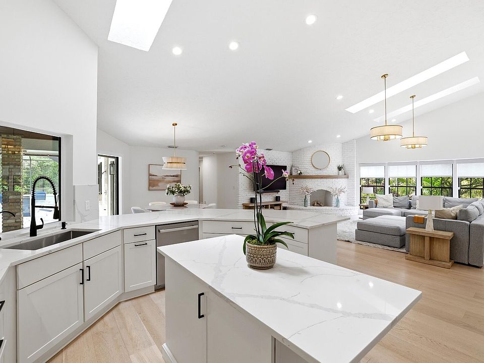 1st image of 15395 Meadow Wood Drive