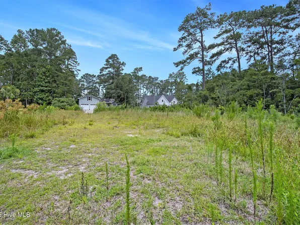 732 Boundaryline Drive NW, Calabash, NC 28467