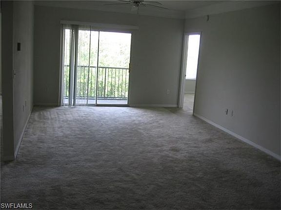 4th image of 1504 SW 50th St APT 201