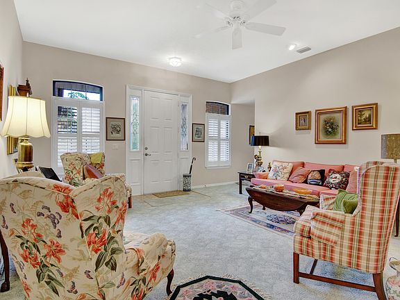 3rd image of 1828 Sabal Palm Dr
