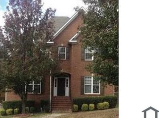 5716 Willow Lake Dr, Birmingham, AL 35244