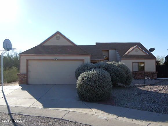 1st image of 7873 N Rockwood Pl